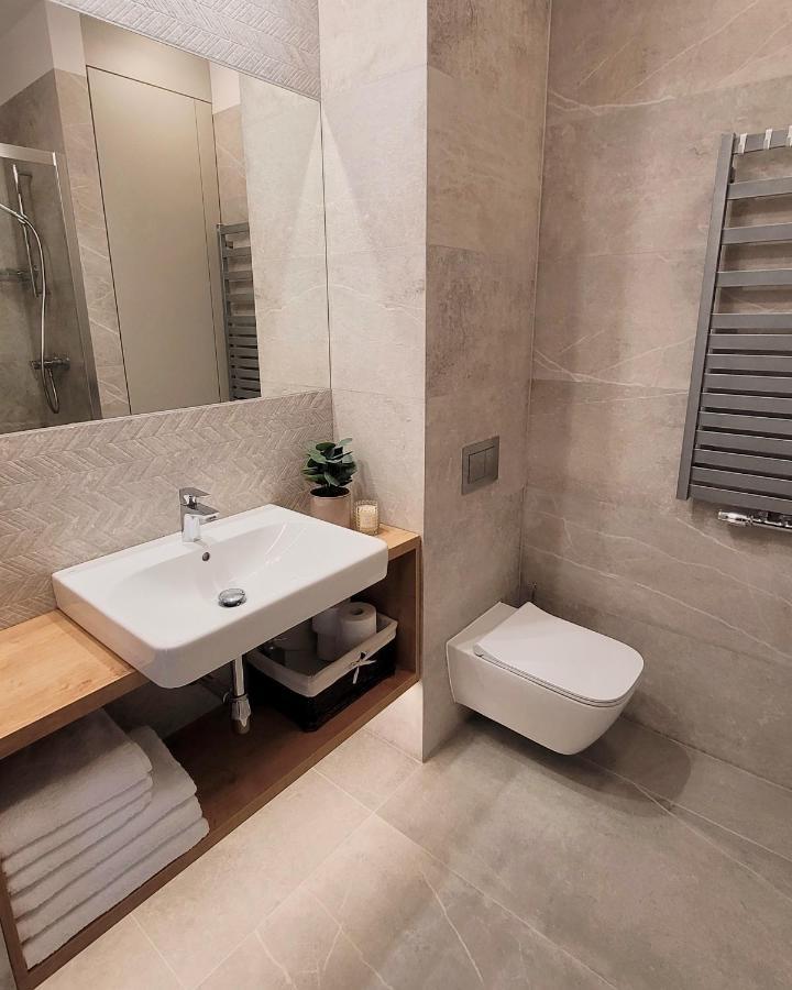 Pine Point Apartament With Terrace, Shared Pool, Tennis Court Pobierowo Eksteriør bilde