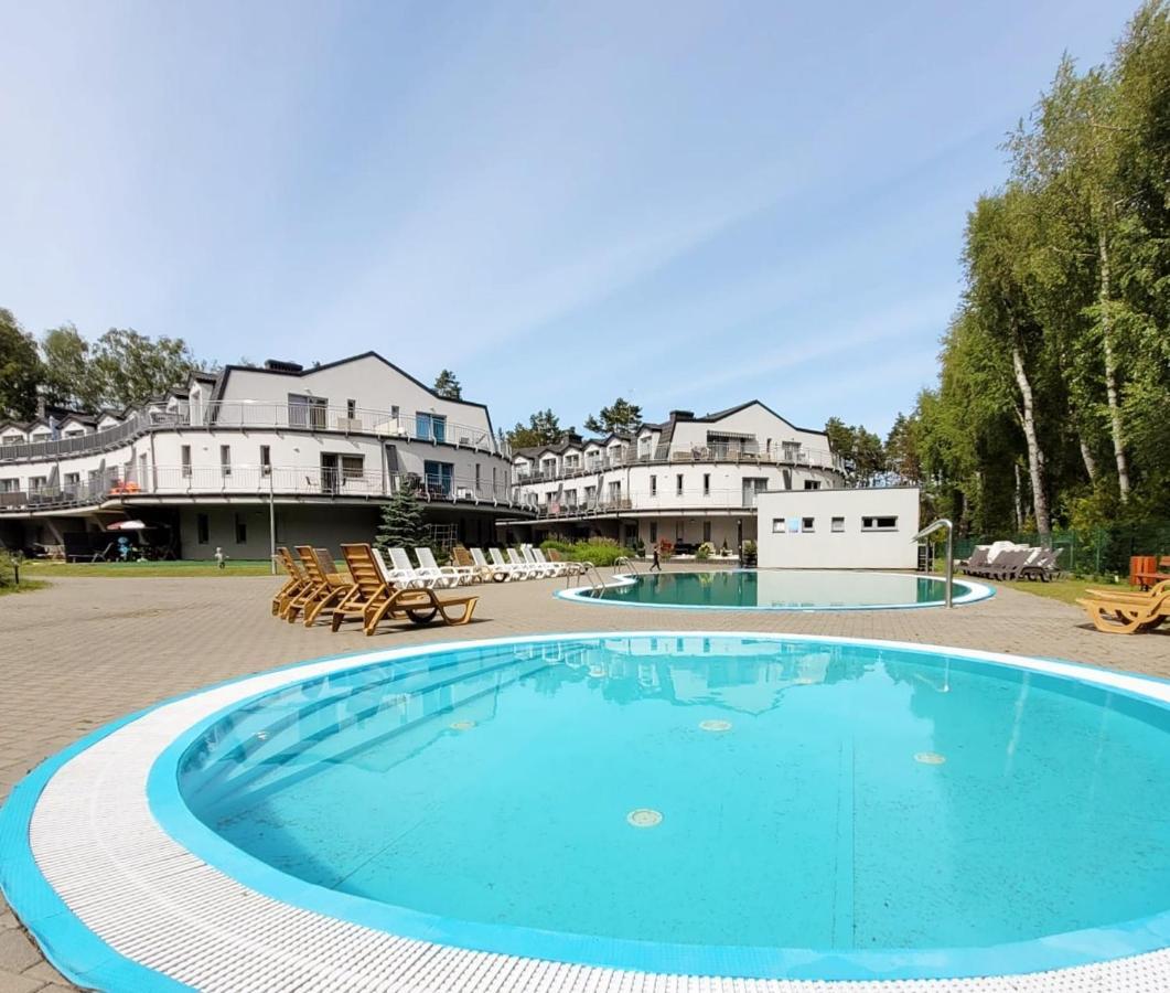 Pine Point Apartament With Terrace, Shared Pool, Tennis Court Pobierowo Eksteriør bilde
